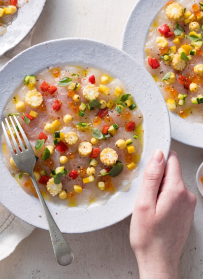 Recette de carpaccio de bar aux œufs de saumon, maïs et piment doux